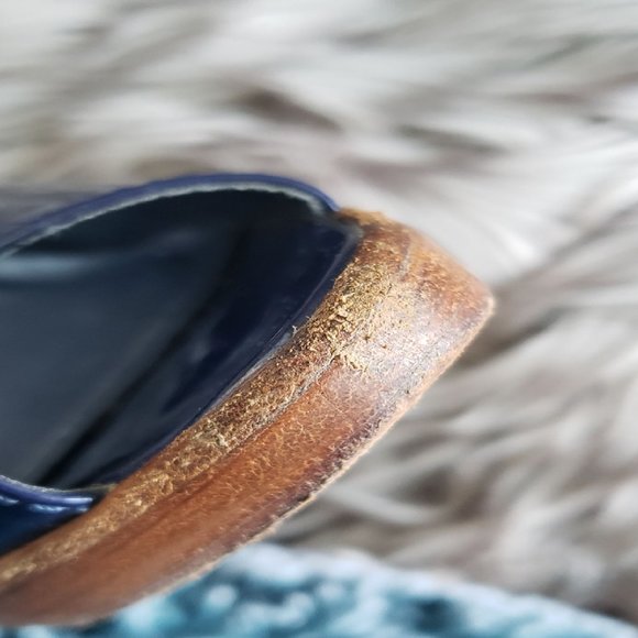 Vintage peep-toe patent leather Aldo pumps - Picture 9 of 10